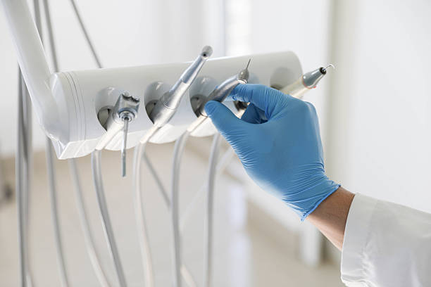 Professional Emergency Dentist technician working in Miles, TX